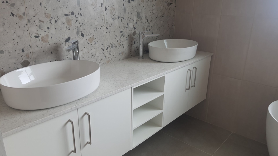 3 Bedroom Property for Sale in Sandy Point Beach Estate Western Cape